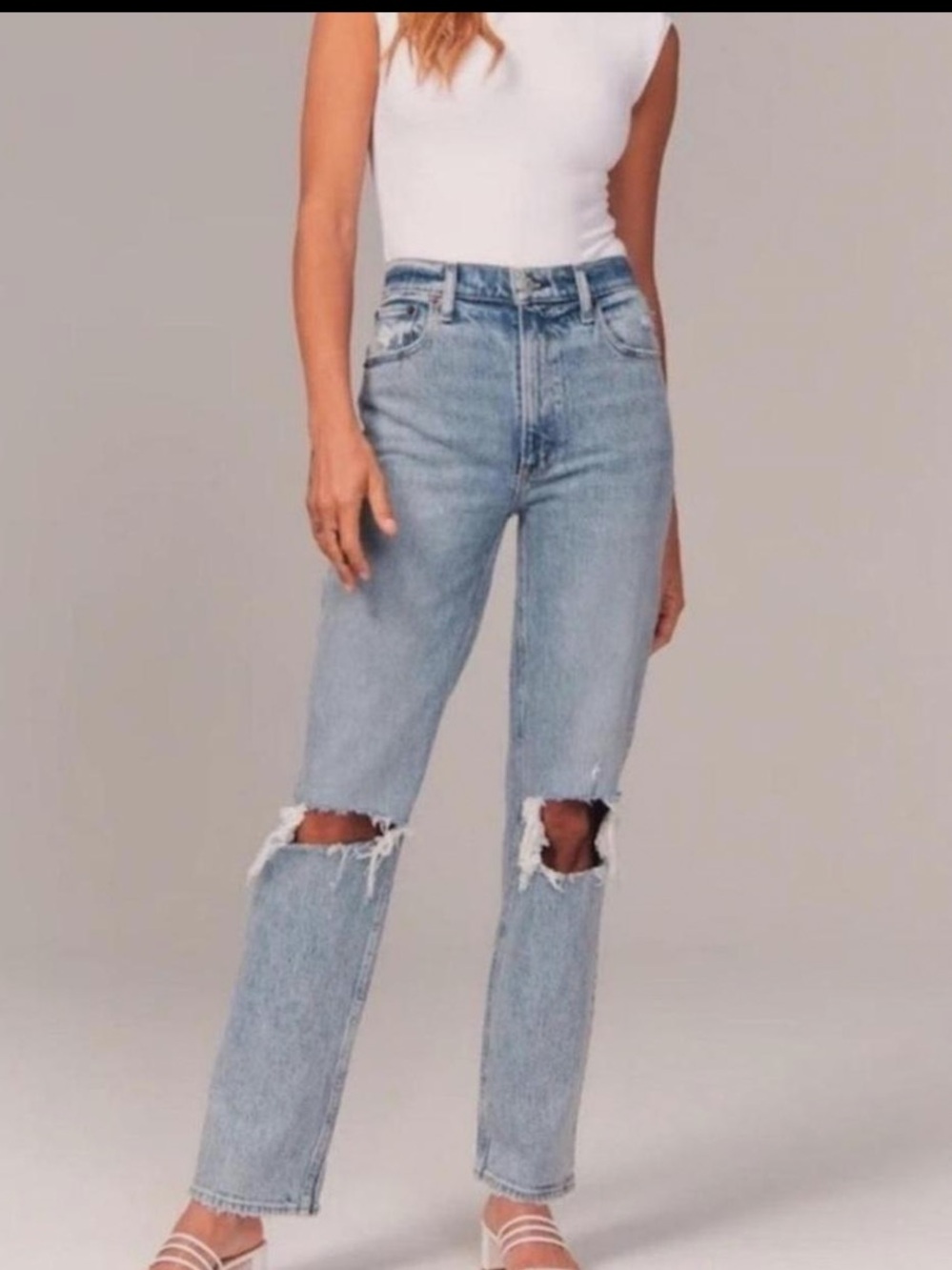 Abercrombie and fitch the 90’s straight ultra high rise Jean sz 33/16 never worn